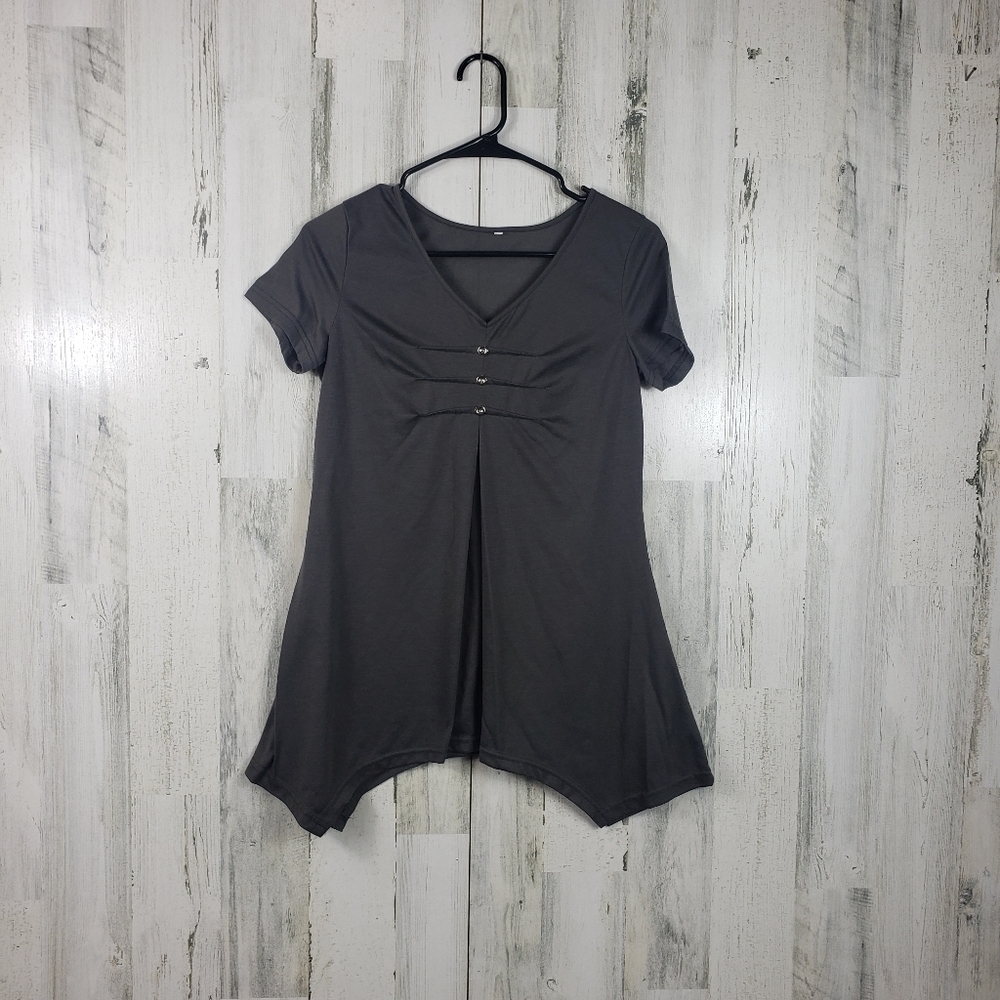 unbranded gray short sleeve asymmetrical tshirt women's size medium